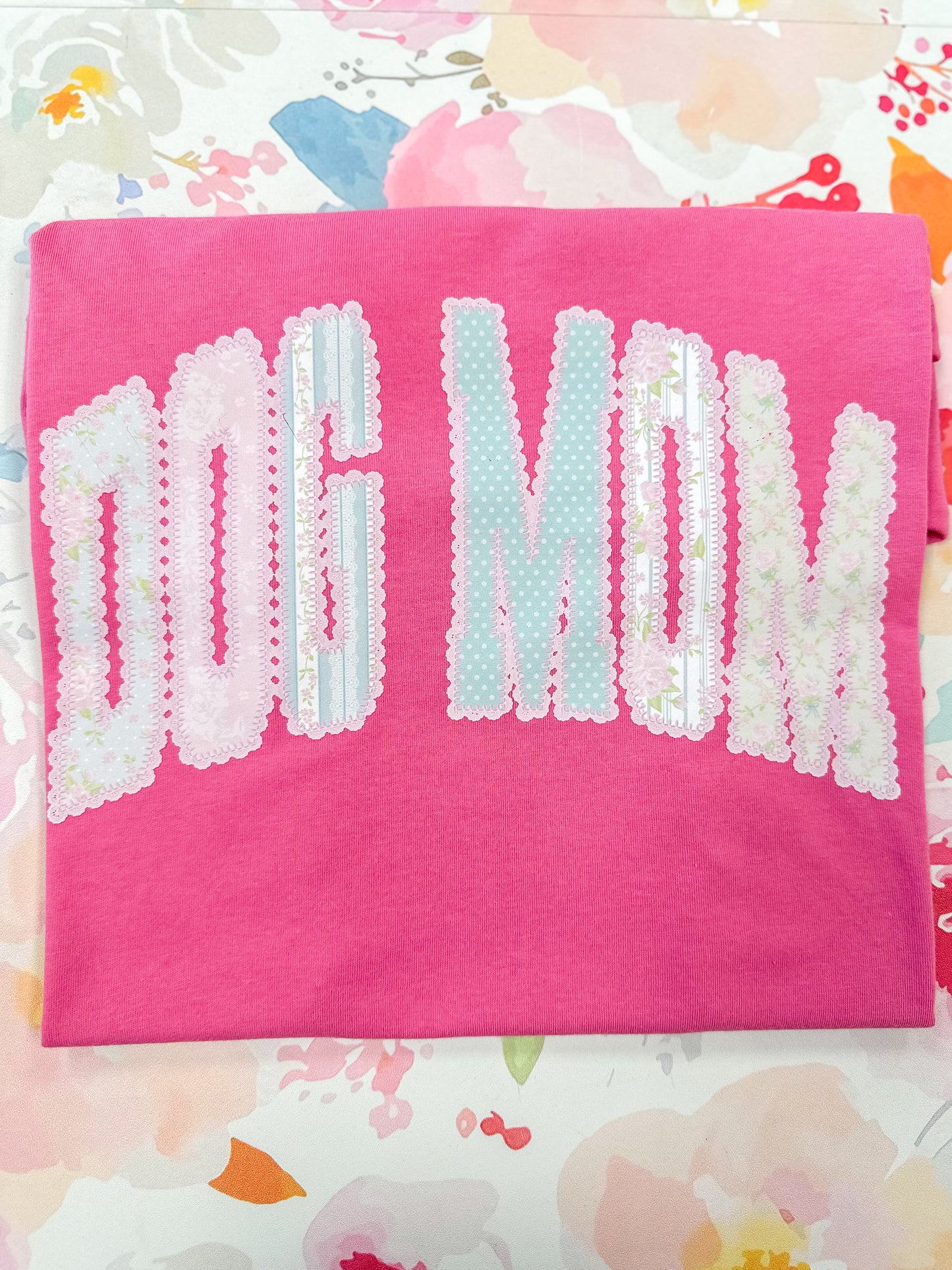 Dog Mom Graphic Tee