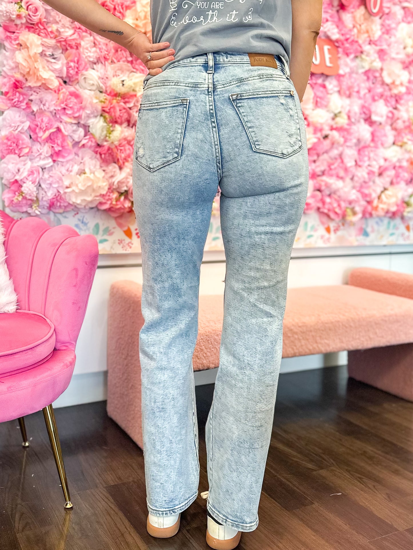 Monroe Mineral Wash Destroy 90's Straight Judy Blue Jeans