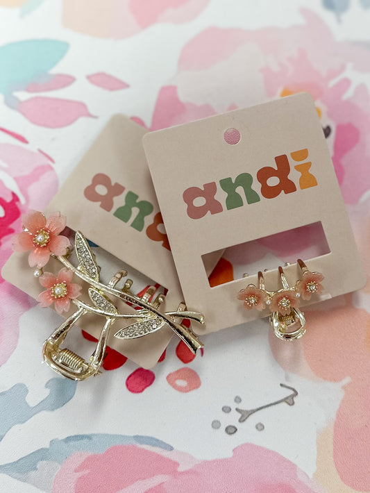 Mini Trio Flower Claw Clip