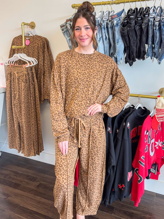Lennon Leopard Oversized Sweatshirt
