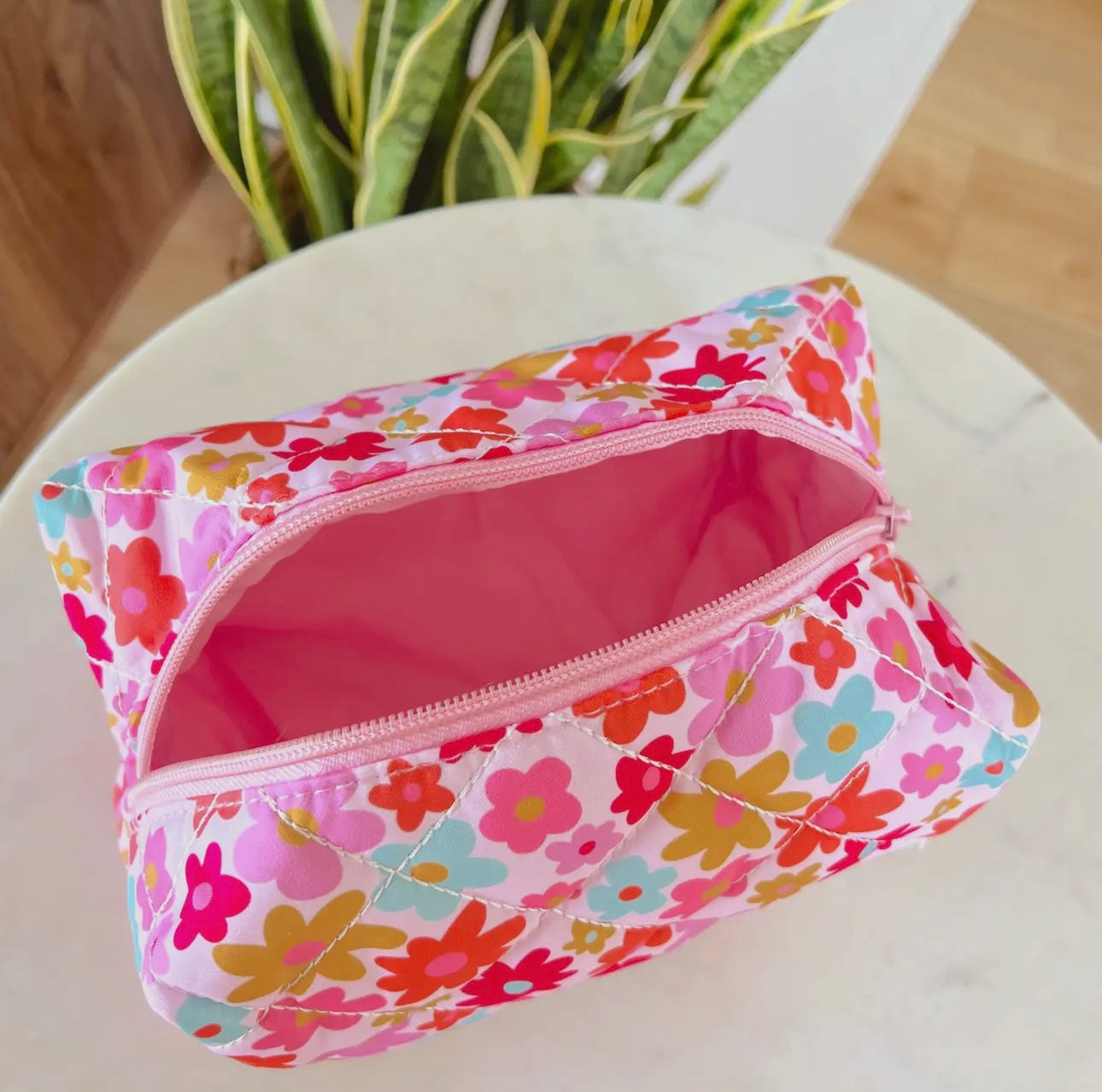 Retro Florals - Quilted Cosmetics / Pencil Bag