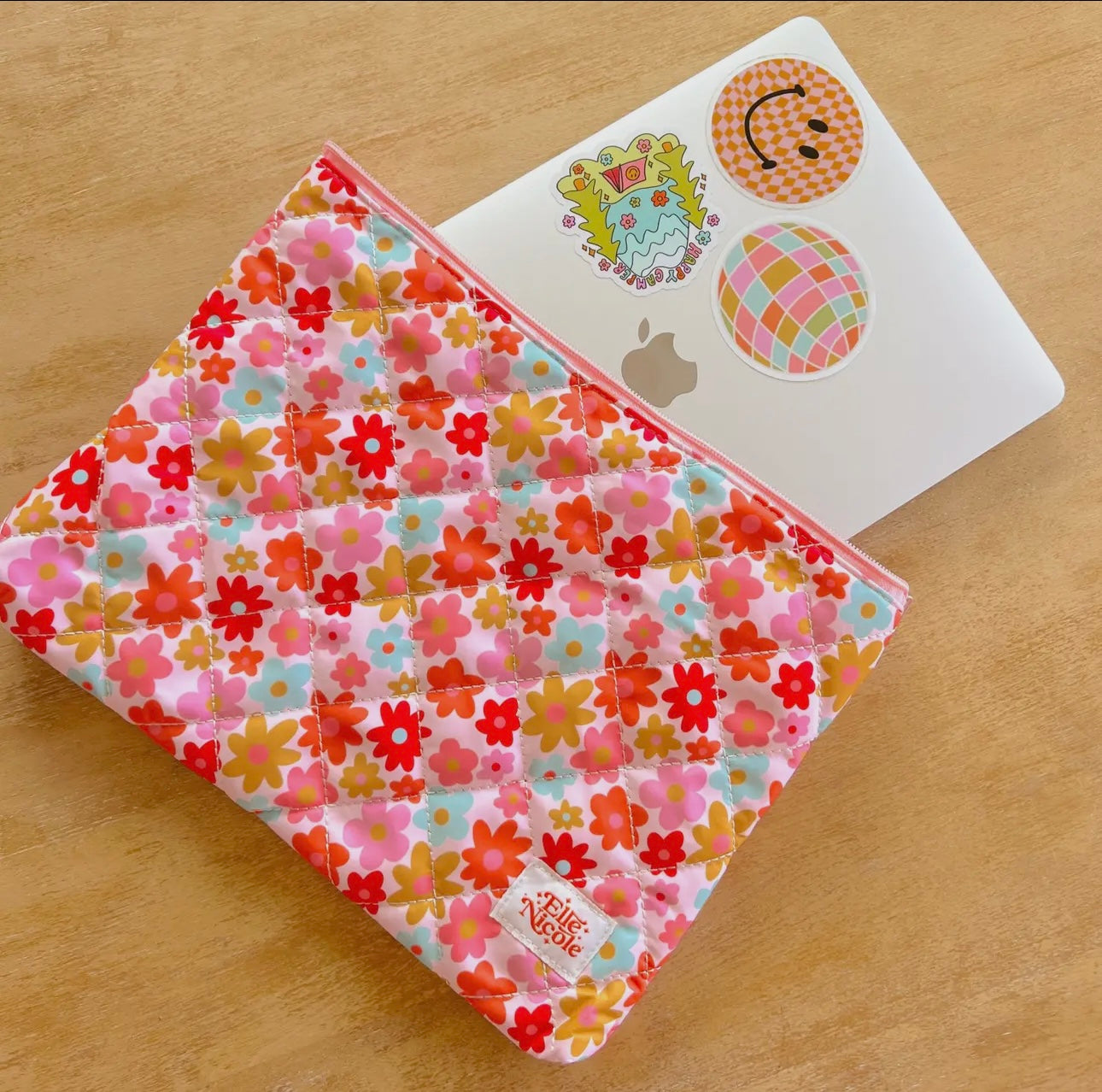 Retro Florals - Quilted Laptop/Tablet Zipper Case